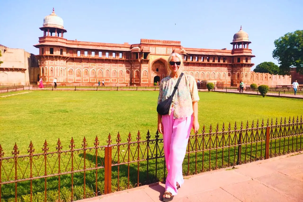 Taj Mahal Sunrise Tour from Delhi