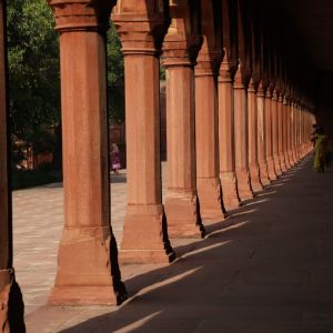 Taj Mahal Tour Guide